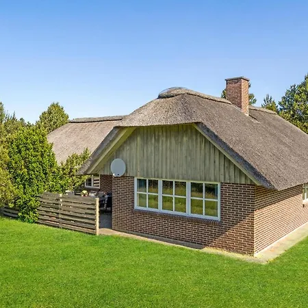 度假居 Pet Friendly Home In Blavand With Sauna 布拉万德